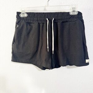 Vuori Women's Charcoal Athletic Shorts xs